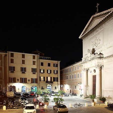 Guesthouse Coronari Courtyard Rome Exterior photo